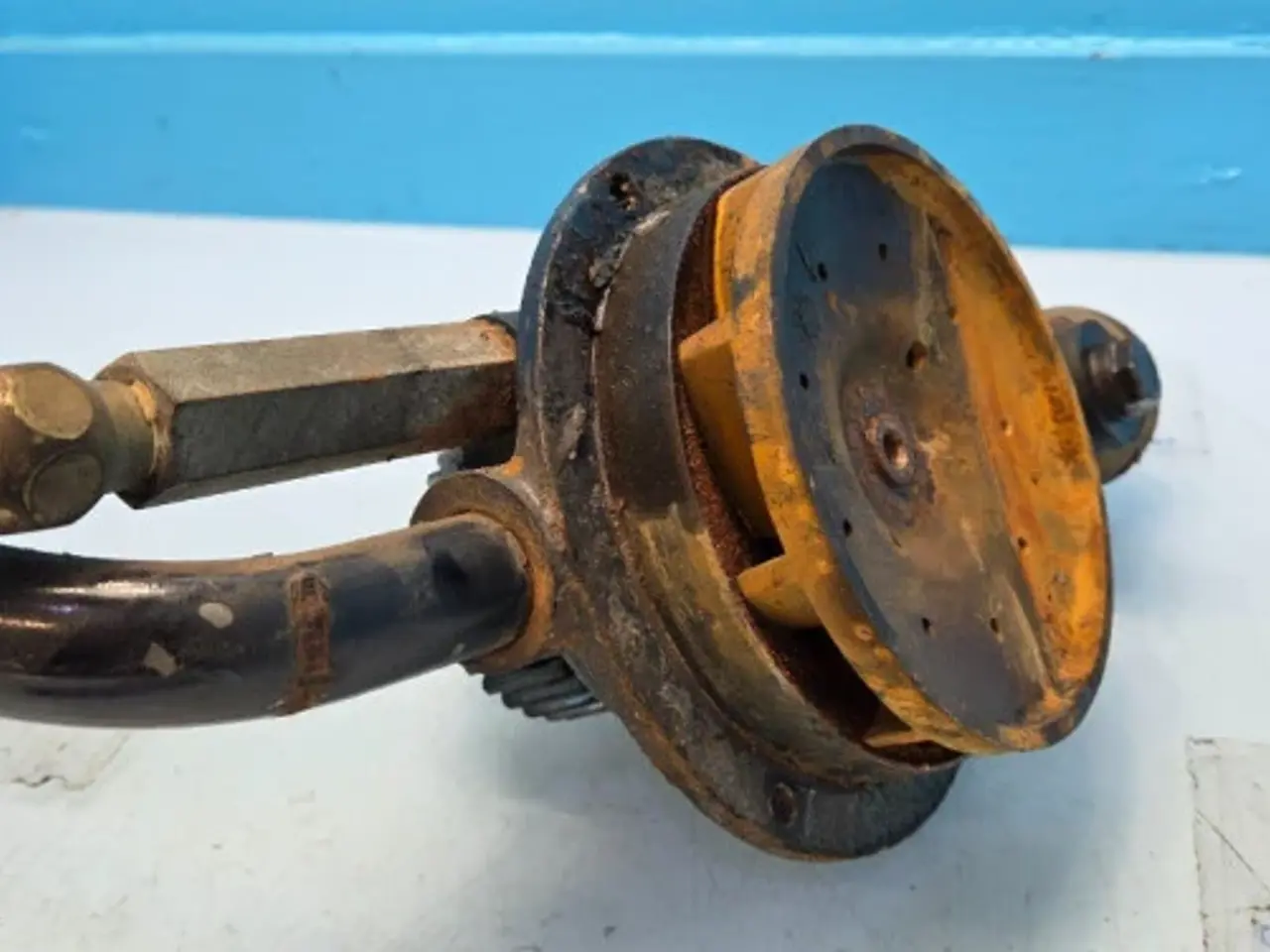 Billede 13 - SisuDiesel 84CTA-4V Vandpumpe 837070075