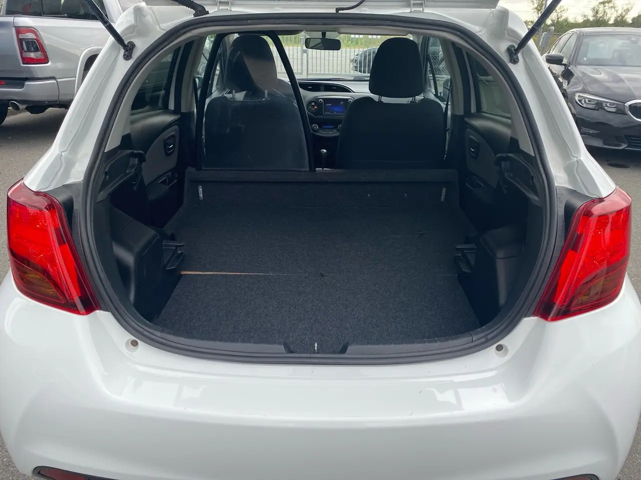 Billede 6 - Toyota Yaris 1,5 Hybrid H2 E-CVT 100HK 5d Trinl. Gear
