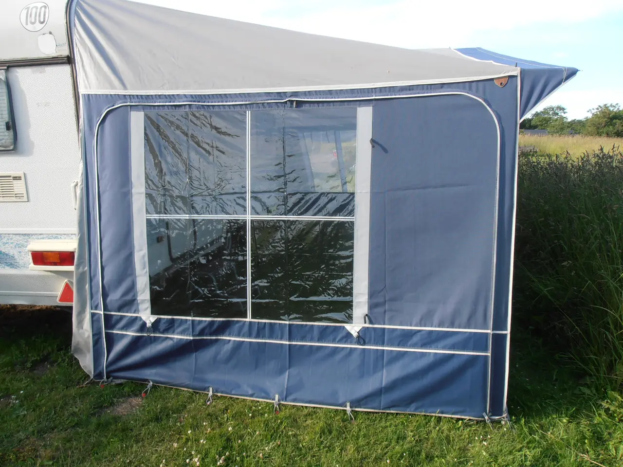 Billede 10 - Campingvogn med mover og enkelt senge