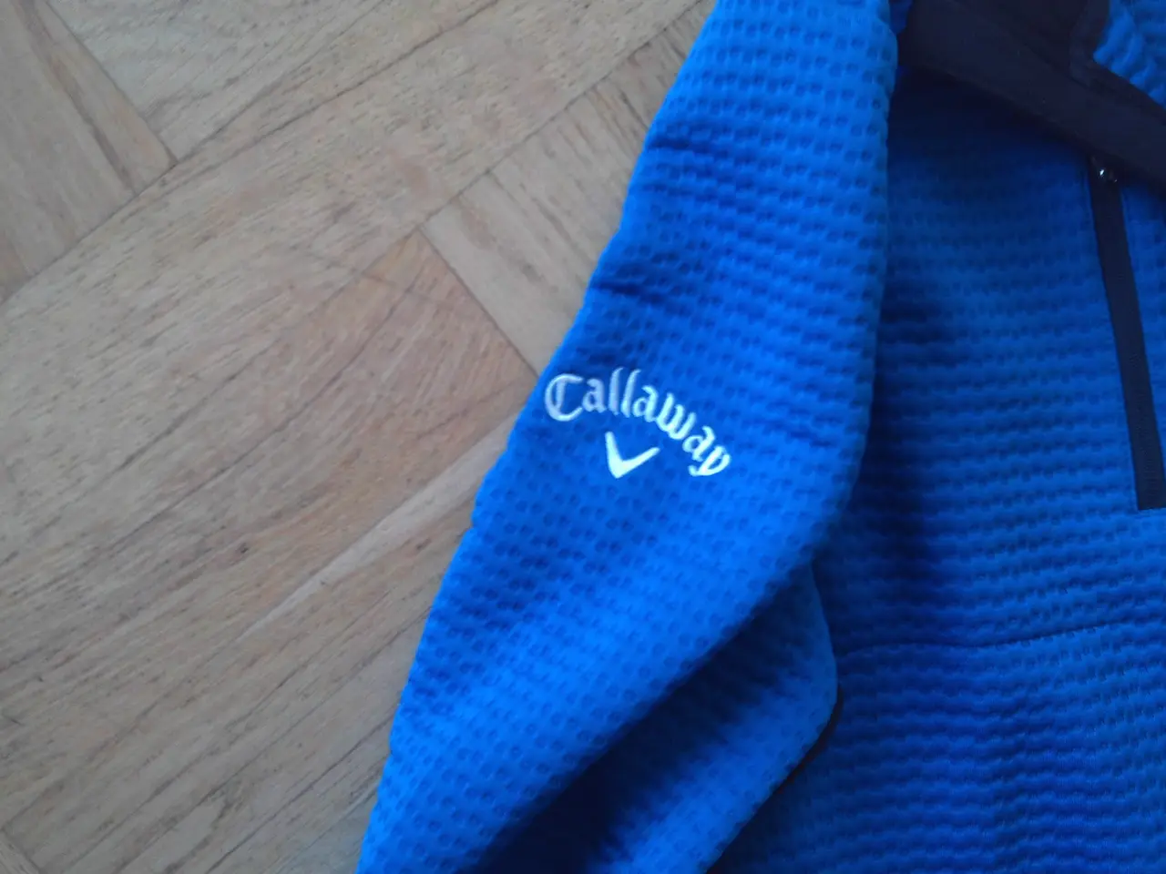Billede 2 - Callaway Trøje , velegnet til en tur på golfbanen;