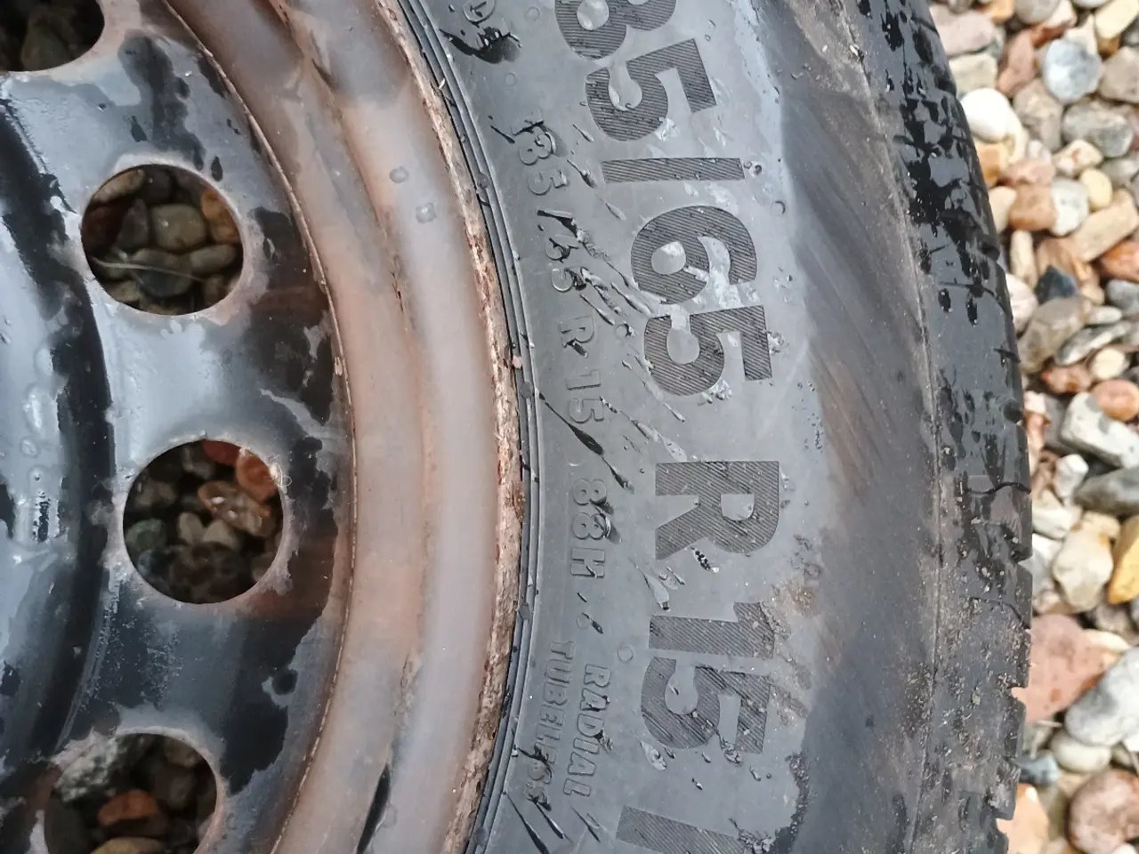 Billede 9 - Ny model Yaris med 5x100 stålfælge med sensor