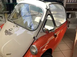 Heinkel trojan cabinescooter