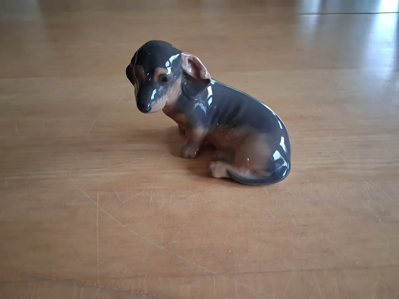 Billede 1 - Gravhund, Royal Copenhagen