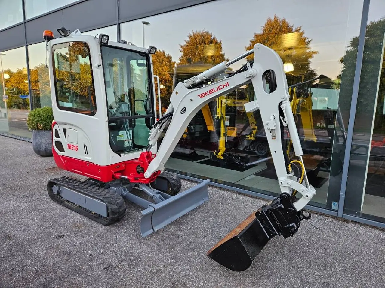 Billede 1 - Takeuchi TB 216