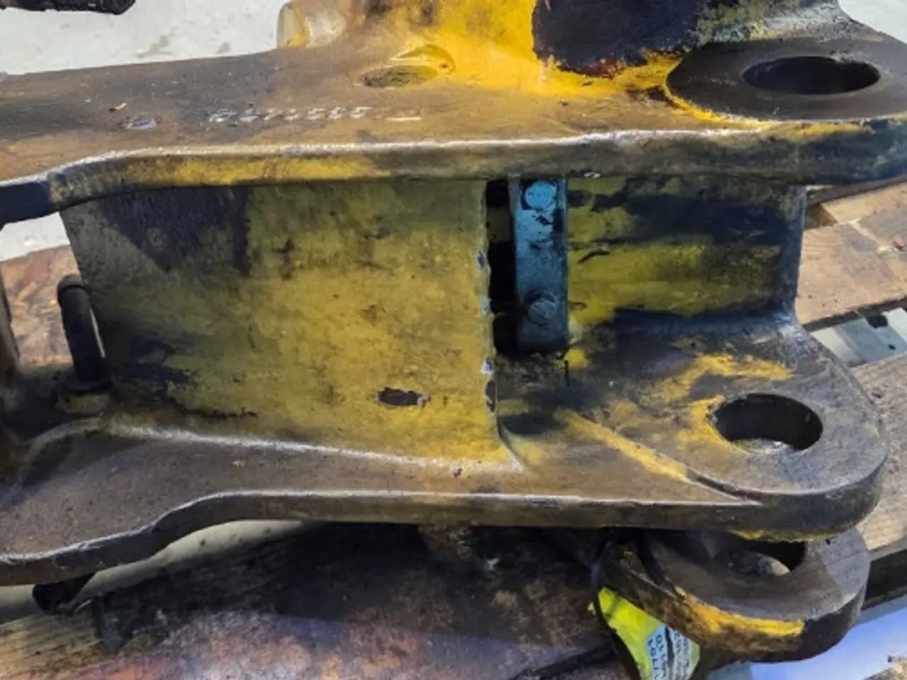 Billede 12 - New Holland LB110 Beslag 85803623