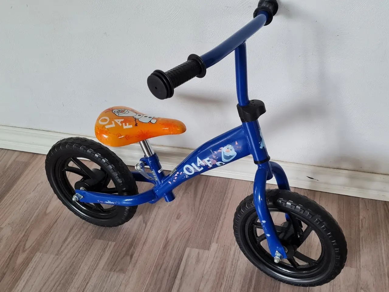 Billede 1 - Løbecykel med Olaf fra Frozen