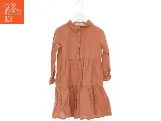 Langærmet kjole med knapper fra H&M (str. 116)