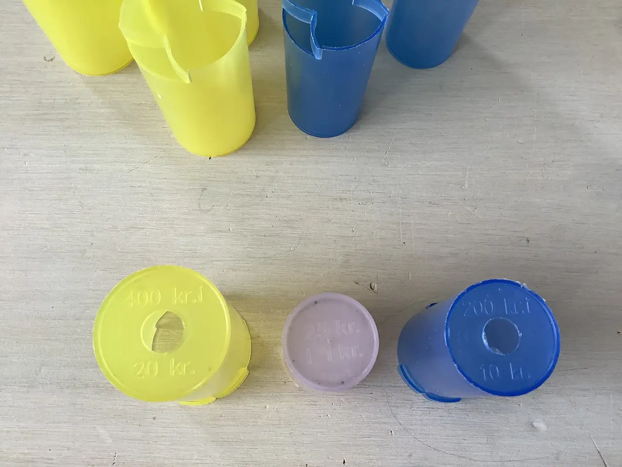 Billede 2 - Plastik bøtter til mønter