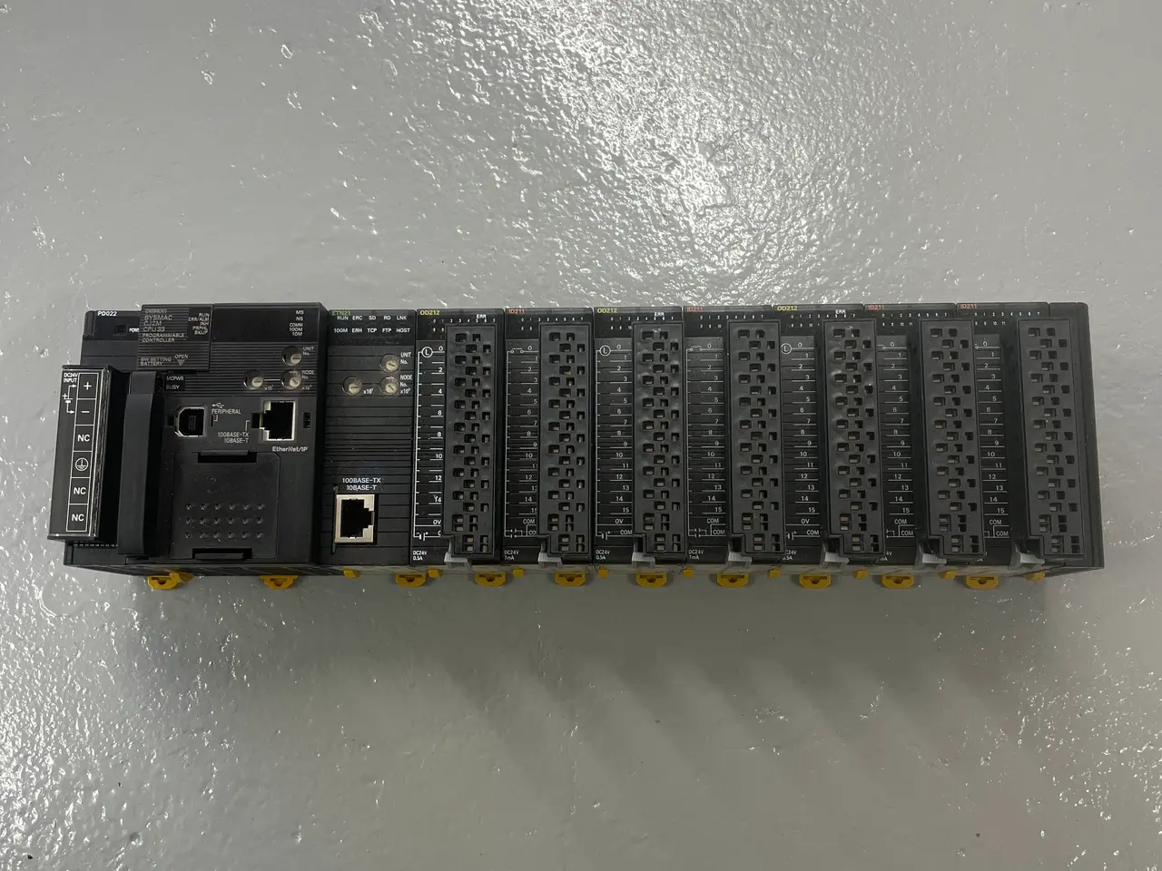 Billede 1 - PLC Omron CJ2M cpu33