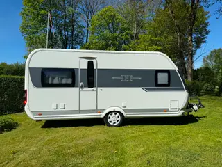 Flot og velholdt Hobby 495 UFE sælges pga. ophør