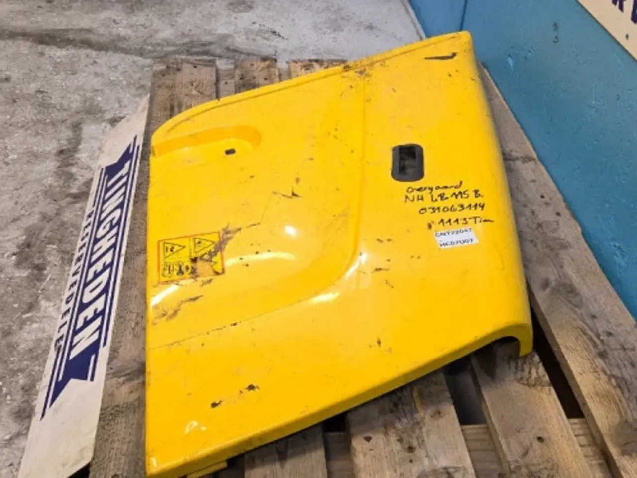 Billede 5 - New Holland LB115B Sideskærm R. 85825102