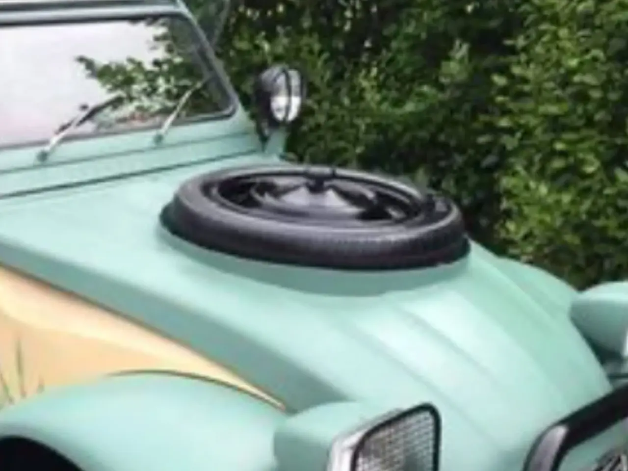 Billede 1 - Citroen 2 cv motorhjelm købes