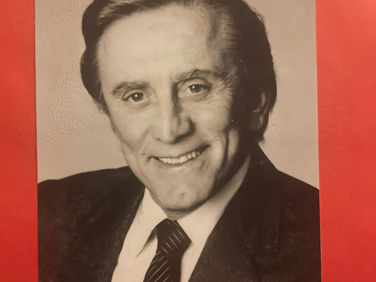 Billede 1 - Autograf af Kirk Douglas (10x14cm) !