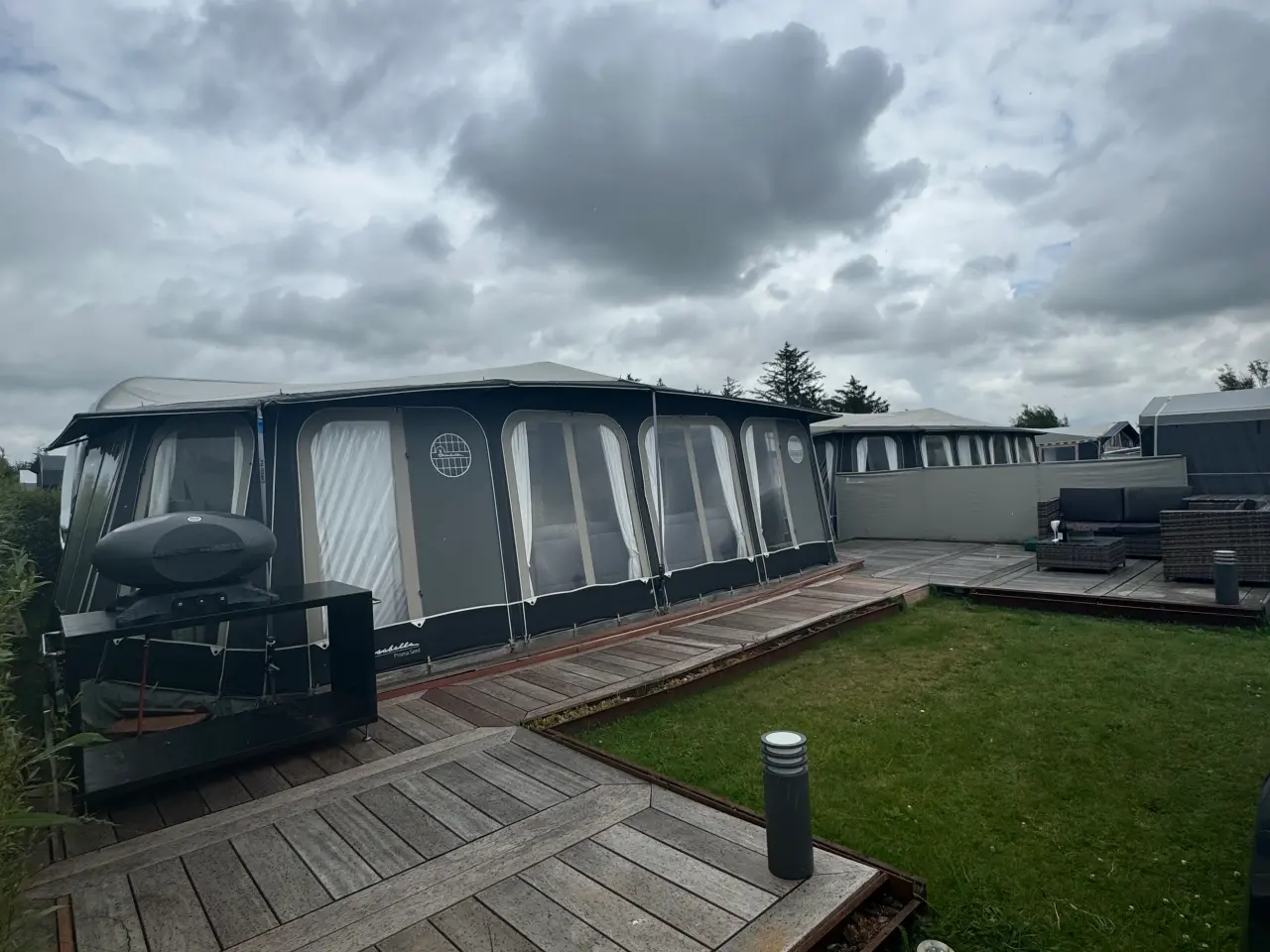 Billede 1 - Fast ligger dethleffs campingvogn på Jambo