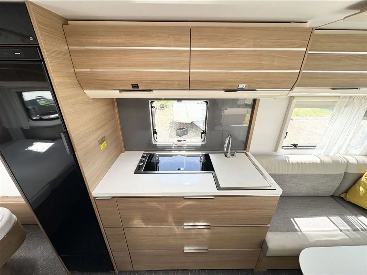 Billede 9 - 2020 - Adria Adora 613 UT Queensbed-Endebad-Gulvtemp.-Mover