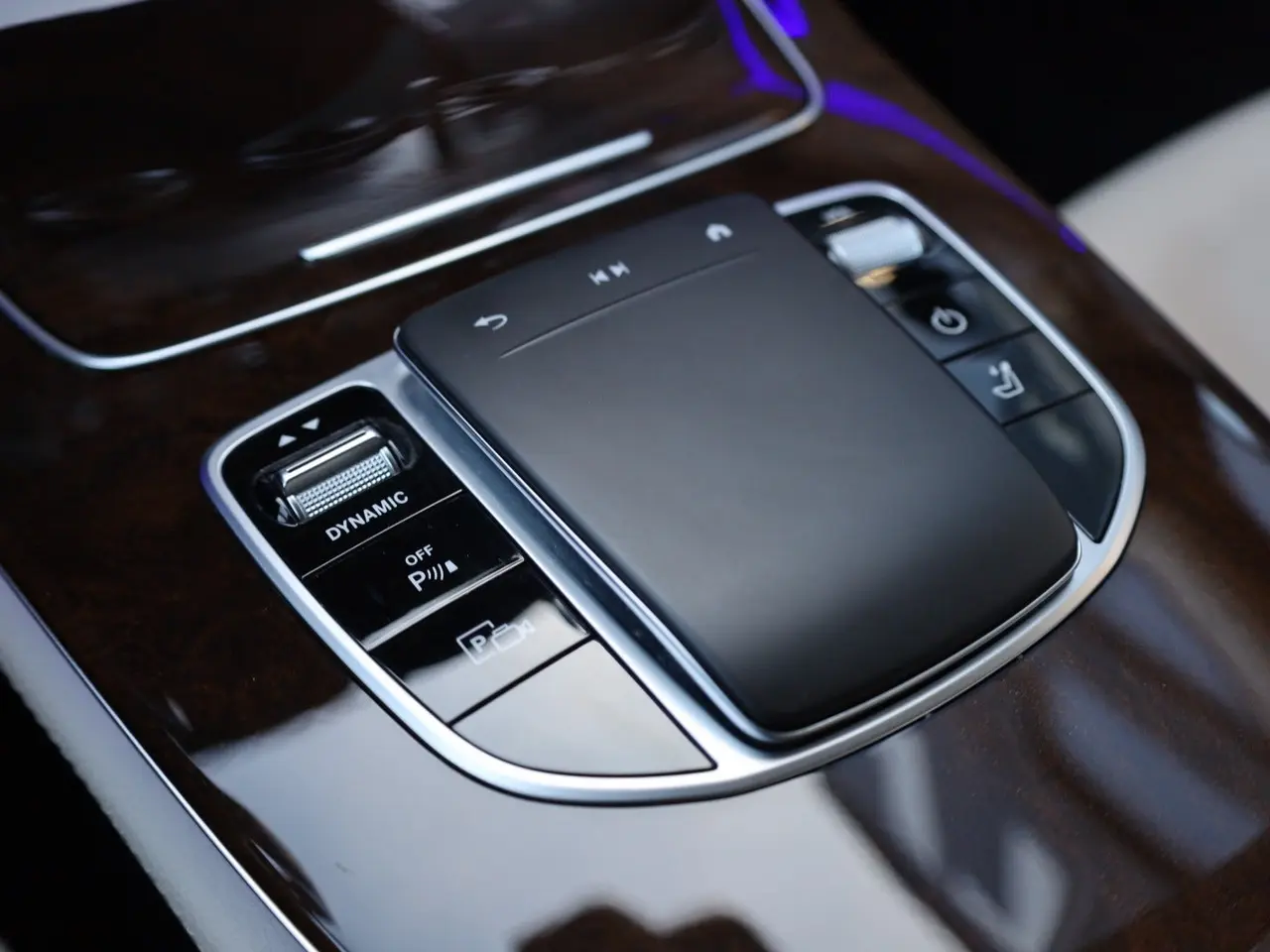 Billede 16 - Mercedes E300 de 2,0 Avantgarde stc. aut. 4Matic