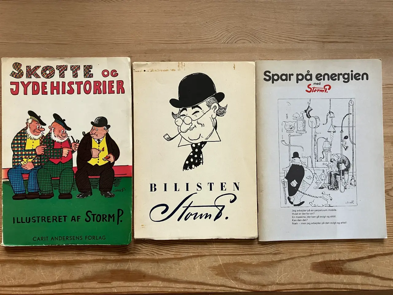 Billede 1 - Storm P Kalender 2021+2023 + 11 Storm P. bøger