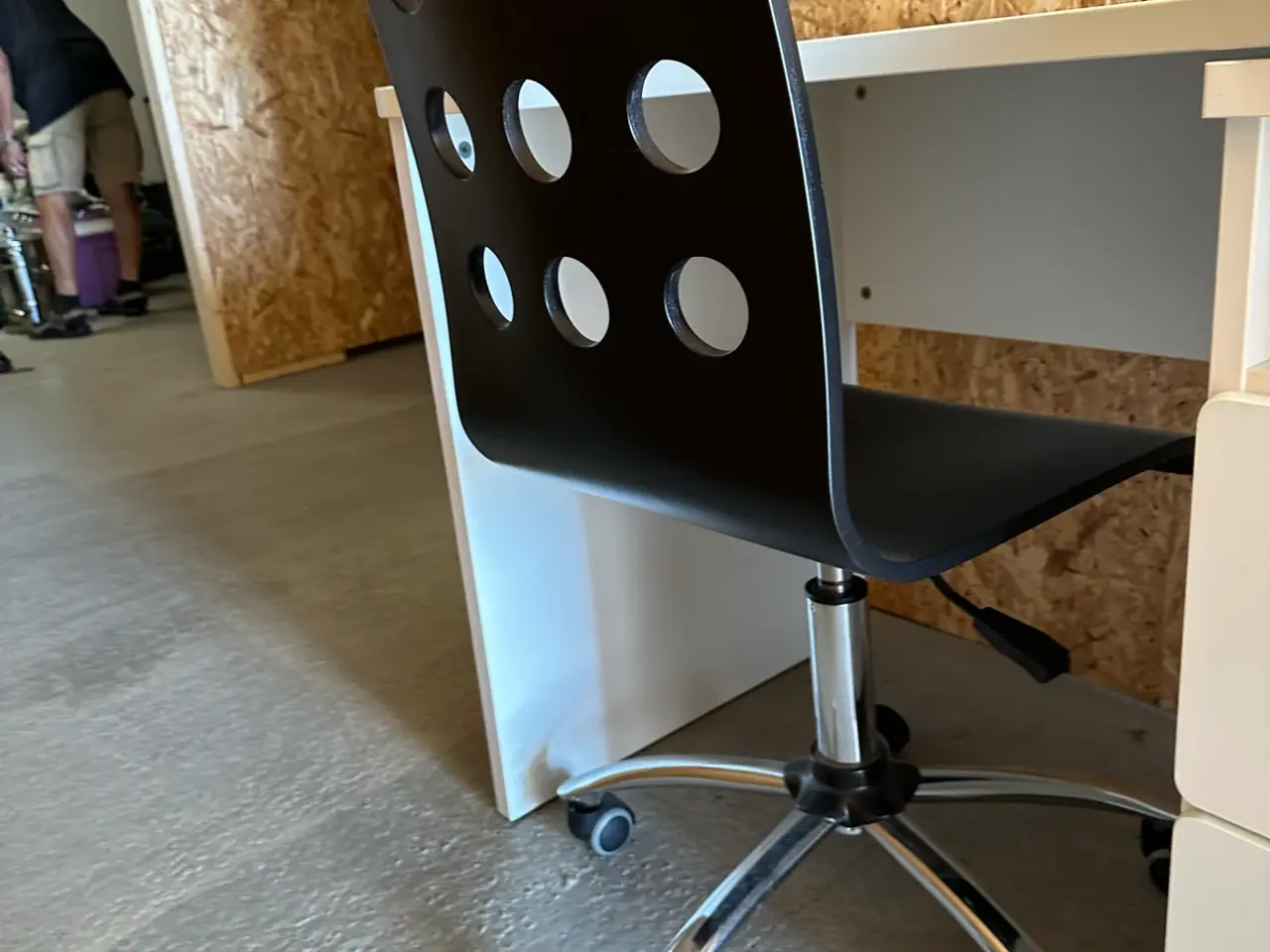 Billede 4 - Skrivebord med skuffedarium