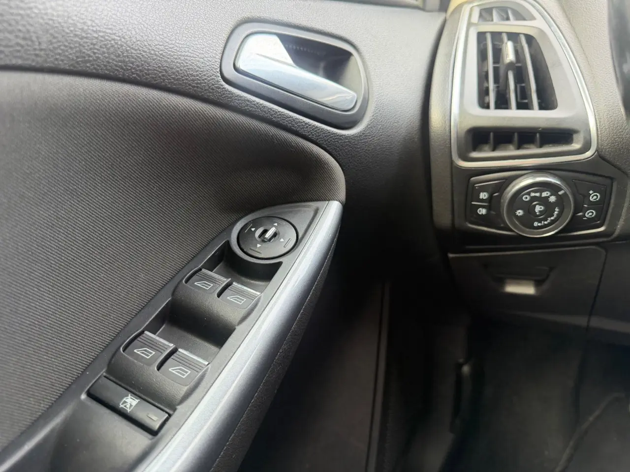 Billede 16 - Ford Focus 1,6 TDCi 115 Titanium stc.