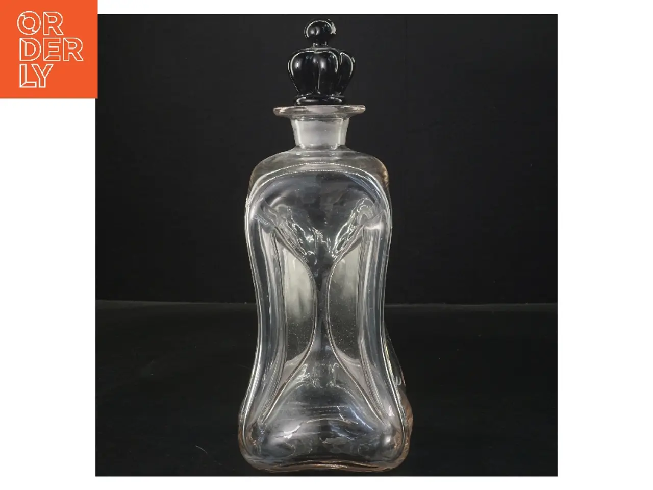 Billede 1 - Glas karaffel med sort låg 27 cm (str. 27 cm)