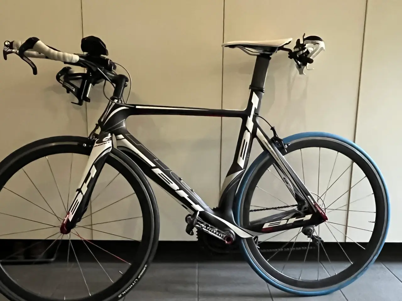 Billede 1 - BH Aero Tri-cykel (Triathlon) 