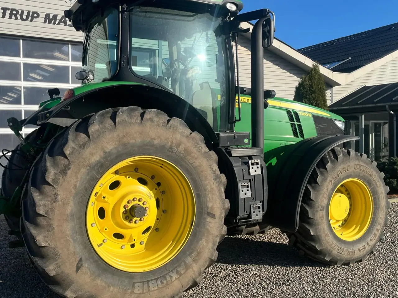 Billede 14 - John Deere 7260R AP med frontlift og front PTO