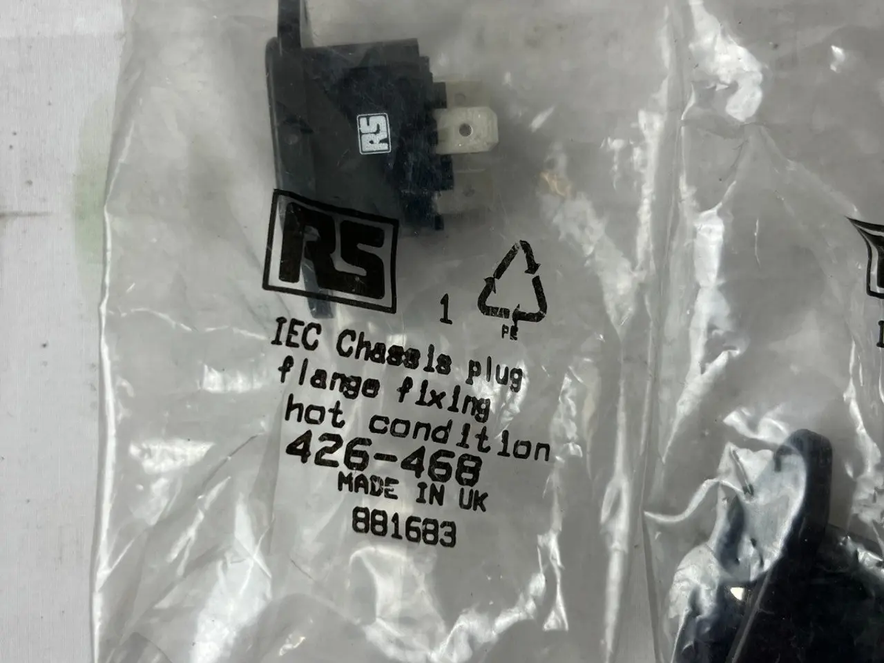 Billede 3 - RS 426-468 IEC Chassis Plug Flange Panel Mount