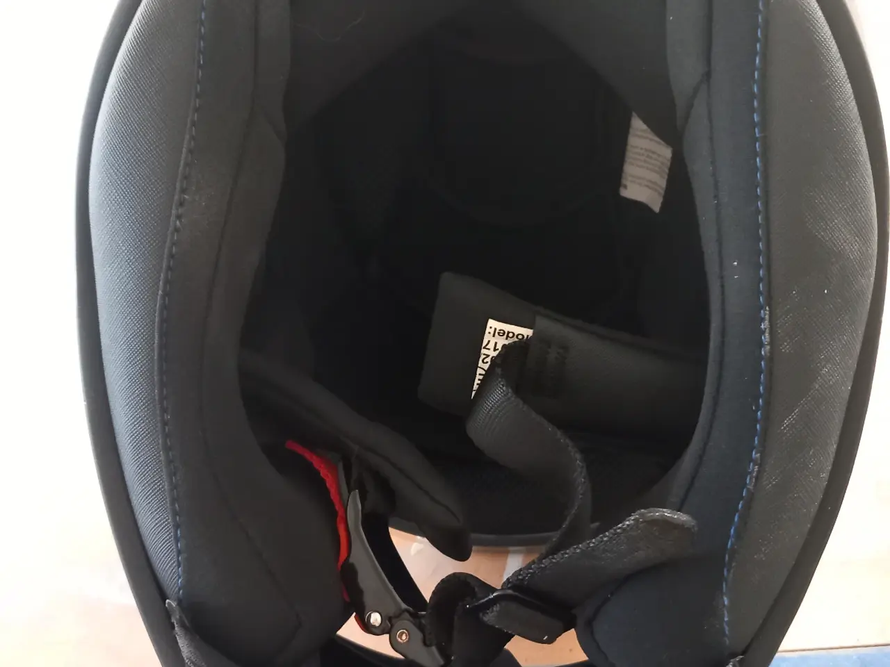Billede 5 - En styrthjelm til scooter eller mc til salg 