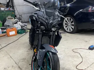 Yamaha MT-10 motorcykel