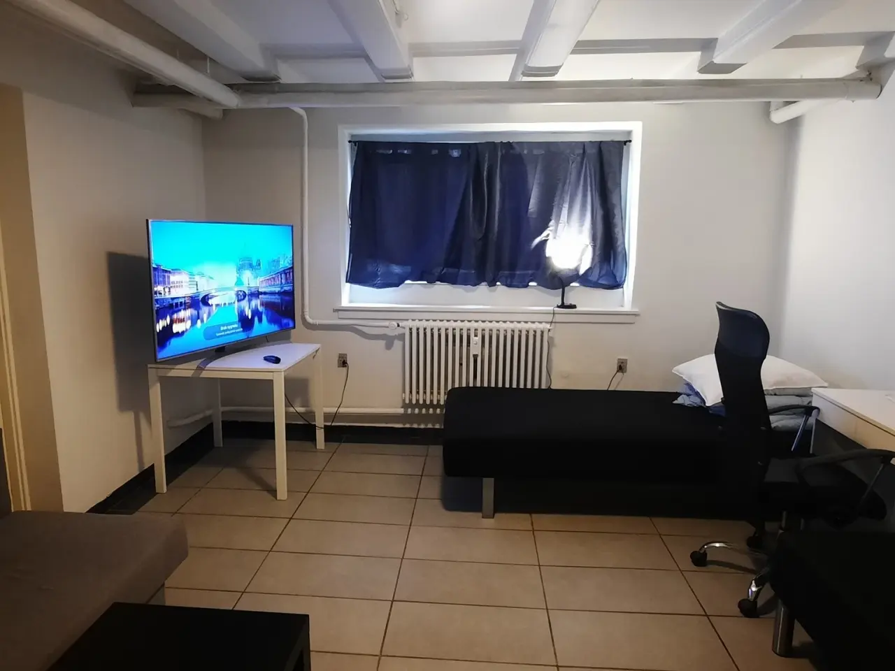 Billede 16 - Villa - hele kælderen til leje - ejen indgang