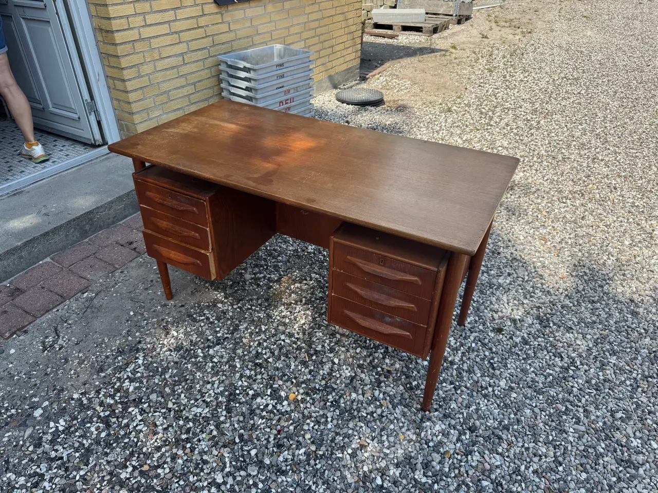 Billede 4 - Teaktræ skrivebord