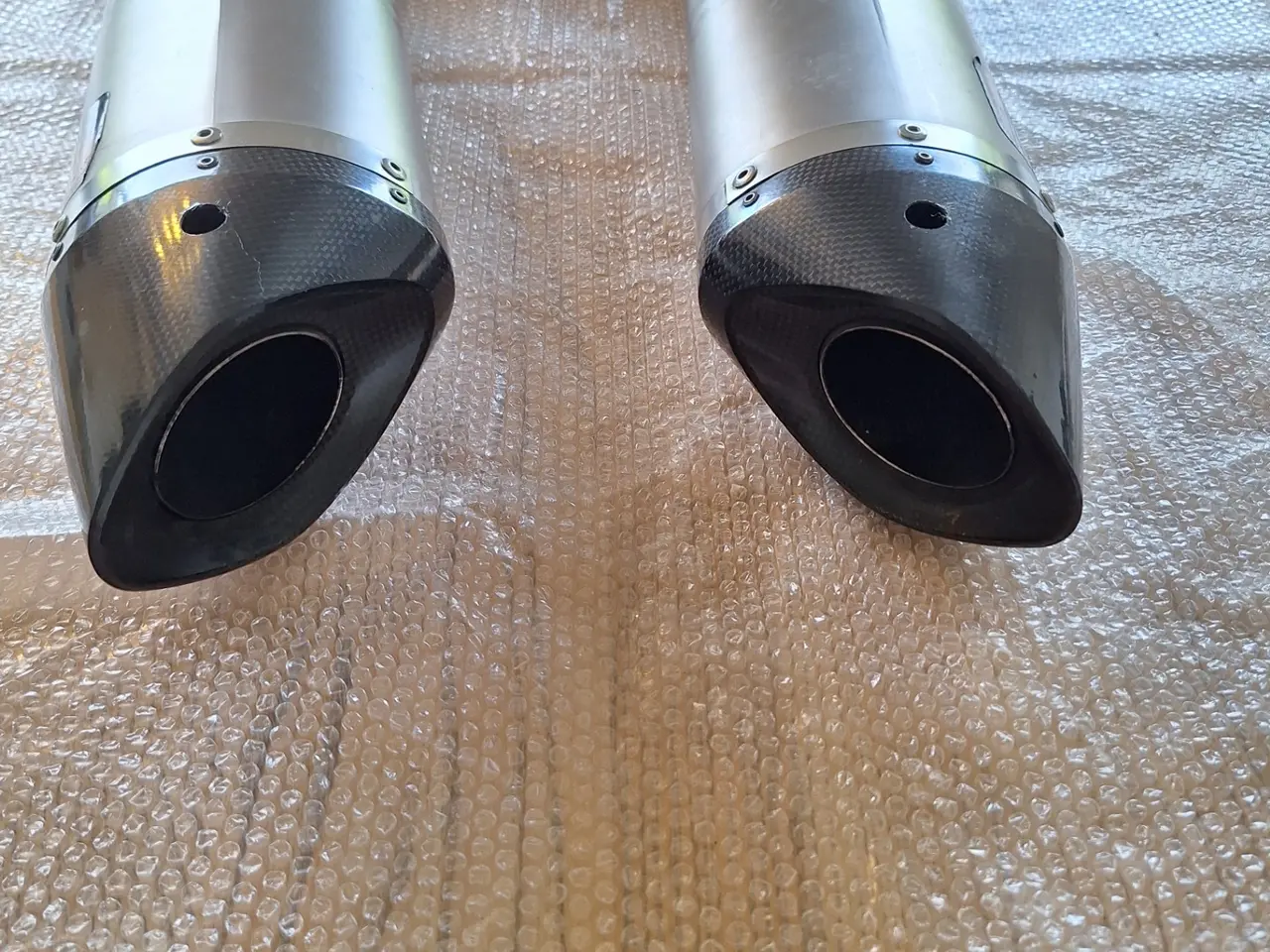 Billede 2 - Akrapovic Slip-on MC-udstødning Aprilia