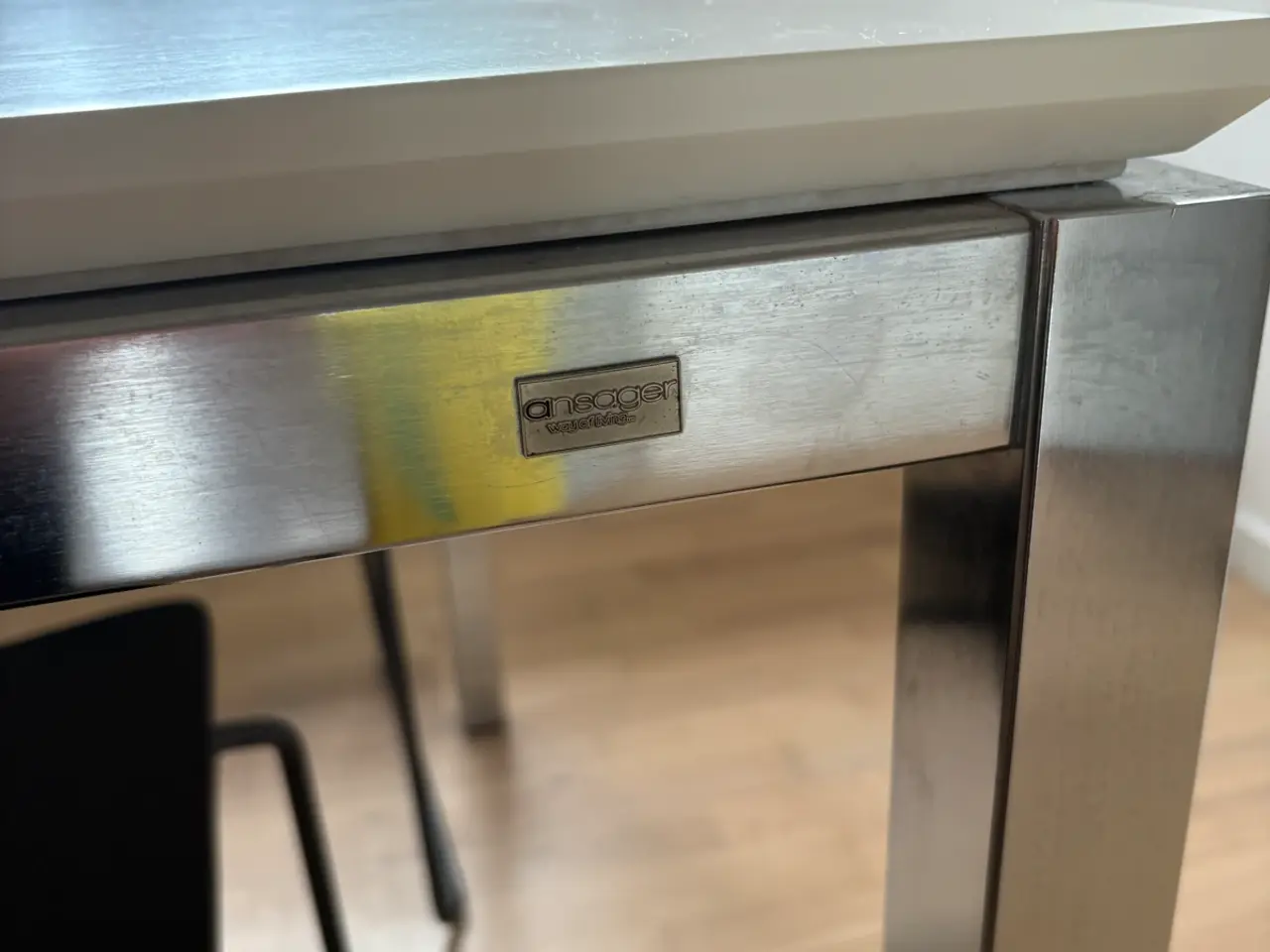 Billede 2 - Ansager spisebord