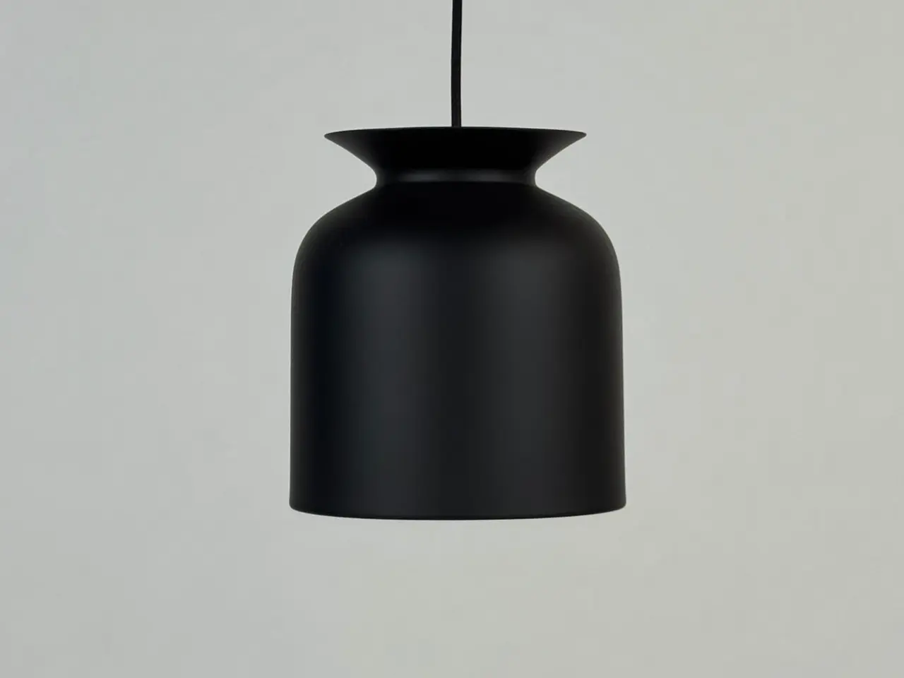 Billede 1 - GUBI Ronde Lampe – Sort H 24 cm