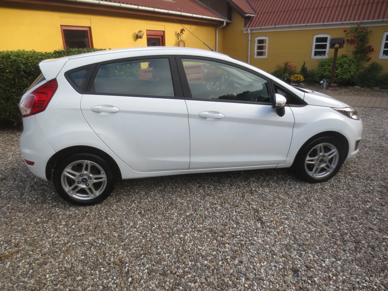 Billede 4 - Ford Fiesta 1.0 i 100 Hk År 15. Nysynet.