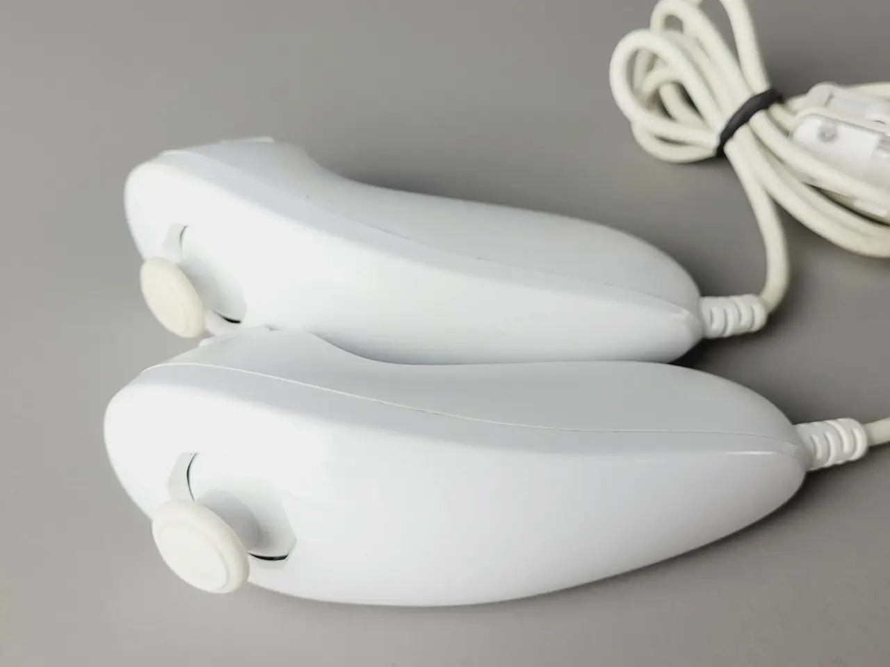 Billede 3 - ⭐️· 🎮 Originale Wii Nunchuk controllere (2 stk.) 