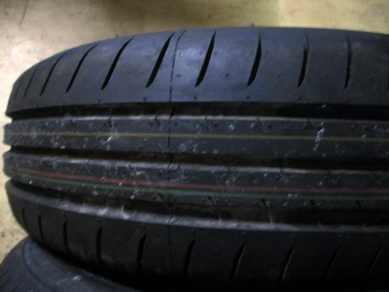 Billede 2 - 185/60/16" Toyo dot1723