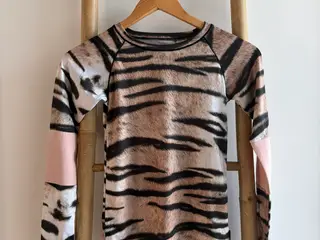 Molo bluse, str. 146-152
