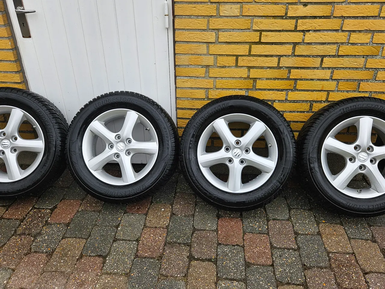 Billede 1 - Sælges: Vinterdæk til Suzuki S-Cross // Vitara