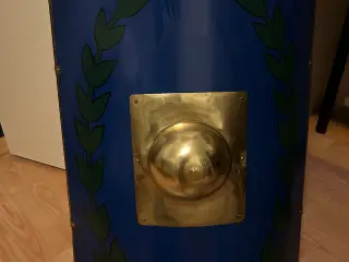 Romerskjold - Scutum - i metal