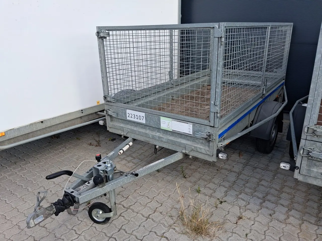 Billede 1 - En god ladtrailer med gittersider