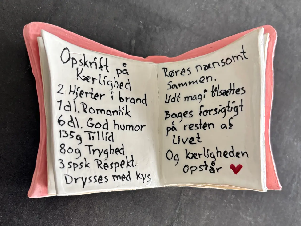 Billede 7 - Bog i keramik - Opskrift på Kærlighed