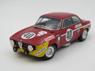MINICHAMPS Alfa Romeo GTA 1300 Junior 1:18