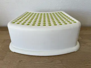 Skridsikker badeværelsesskammel hvid/grøn