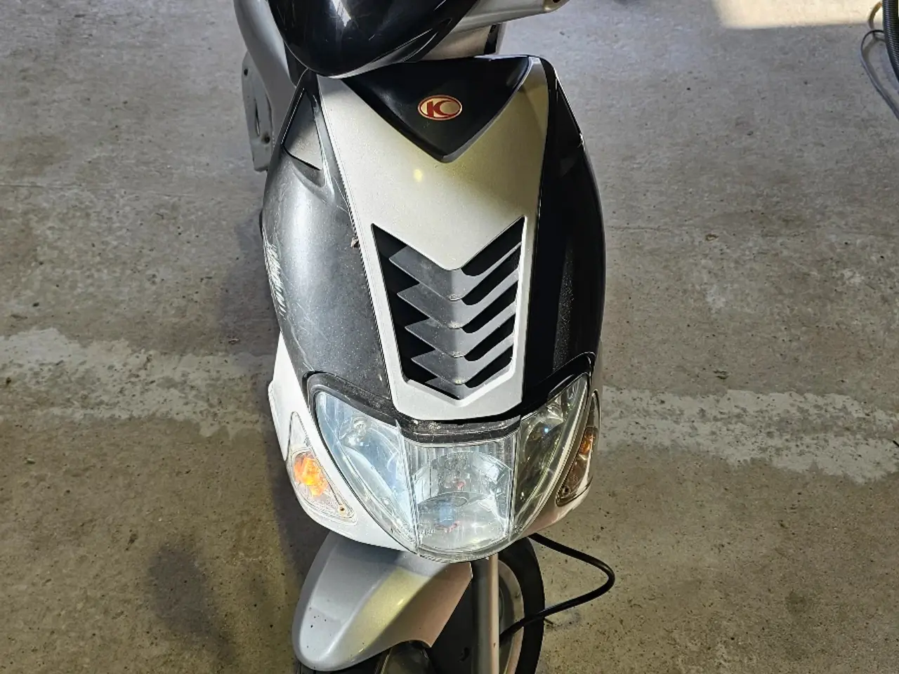 Billede 1 - Scooter 30, Kymco super 9