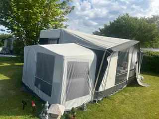 DWT fortelt med anneks og tilbehør