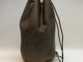 Louis Vuitton Damier Géant