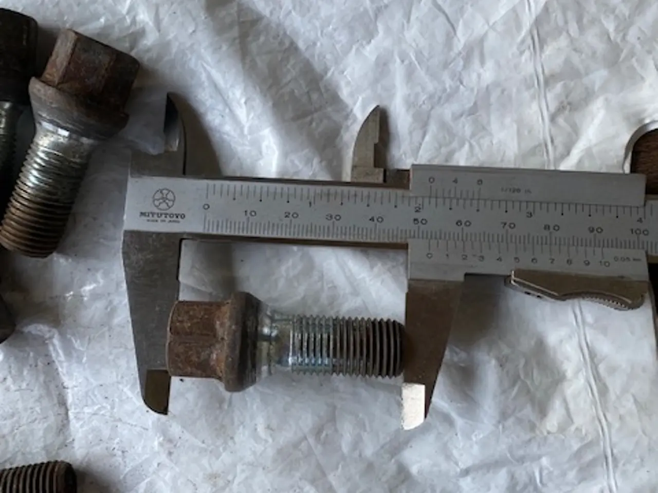 Billede 2 - VW/Audi/Seat/Skoda, lange hjulbolte