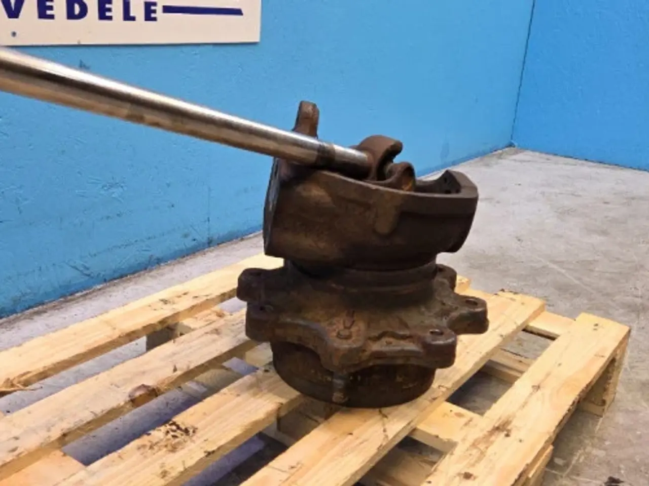 Billede 6 - New Holland LB 110 B Hjulnav R. 85817698