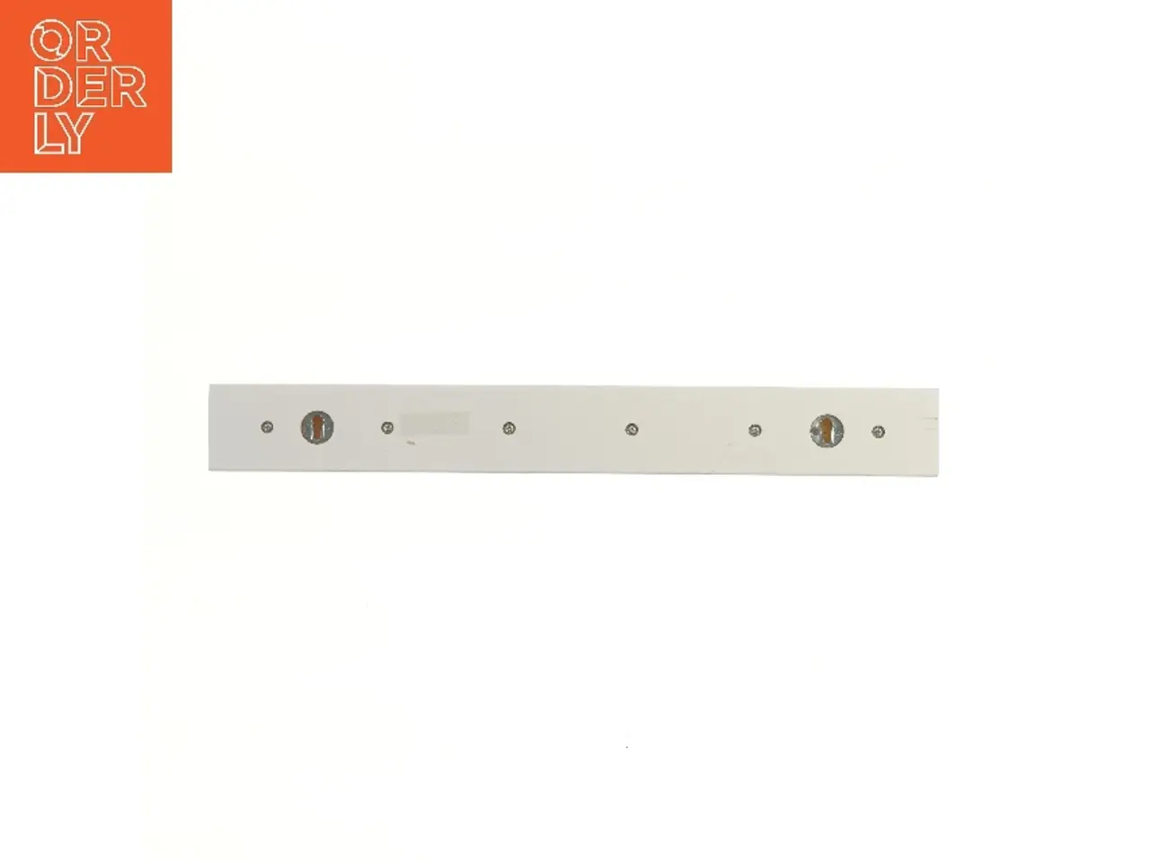 Billede 2 - Hvid knagerække (str. 58x7 cm)